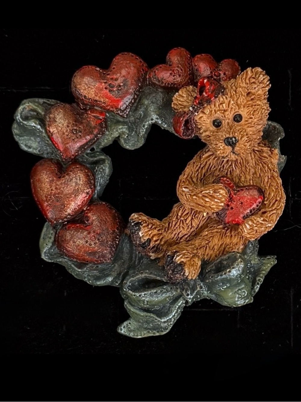 Vintage Textured Heart and Bear Festive Holiday Christmas Wreath Brooch